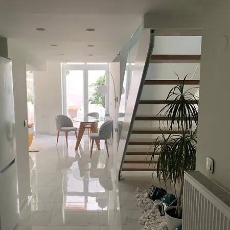 Lofts * Thermi